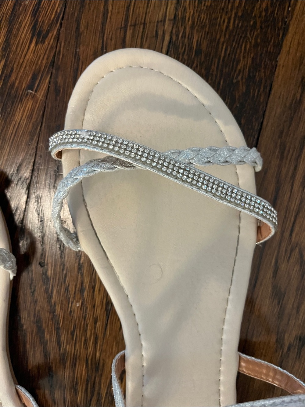 Sparkly flat sandals size 8 to 8 1/2 women’s so pretty